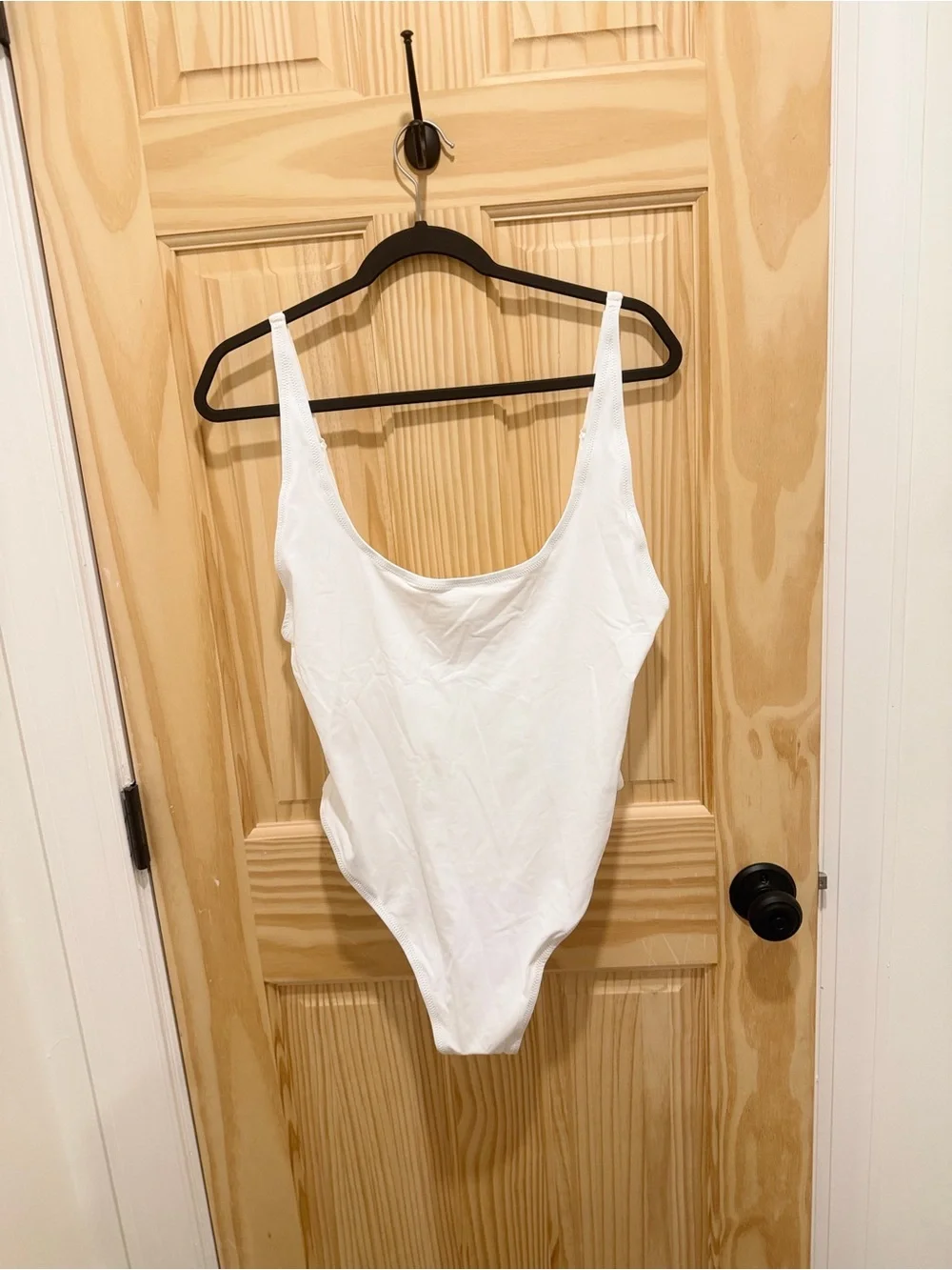NWT SKIMS Classic White Scoop One-Piece Swimsuit